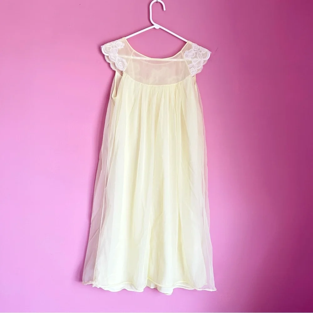Vintage Yellow Lace Nightgown - Picture 5 of 8
